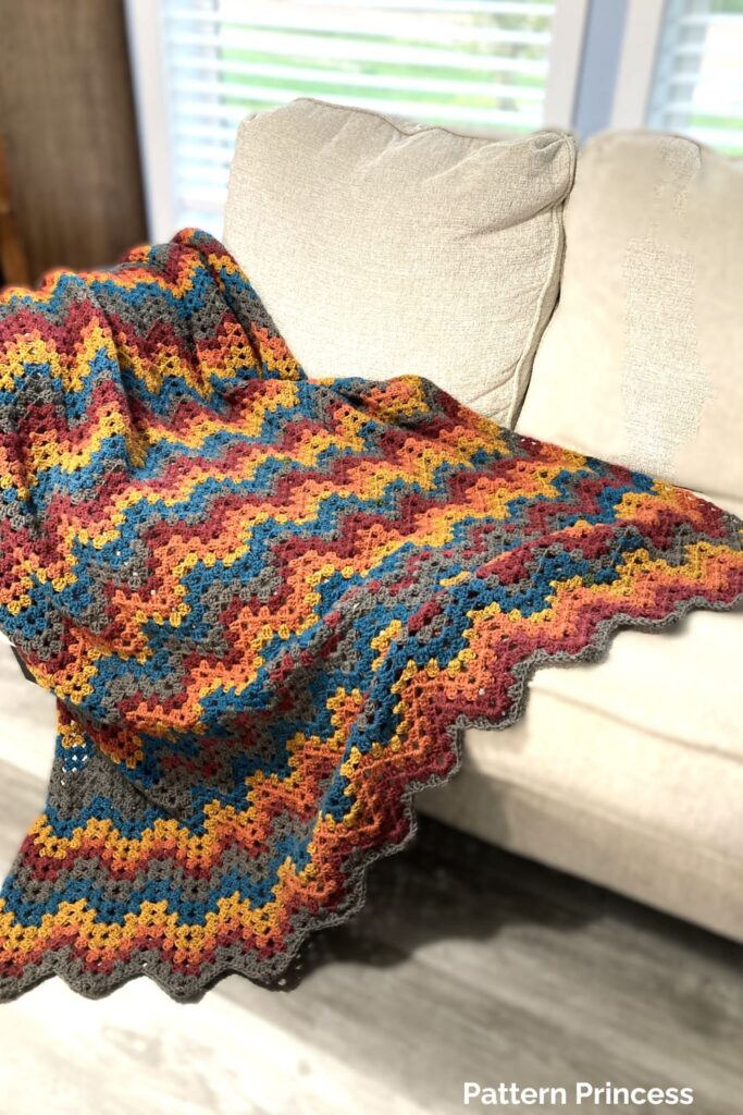 Zigzag Blanket Pattern using Granny Ripple Stitch from Pattern Princess