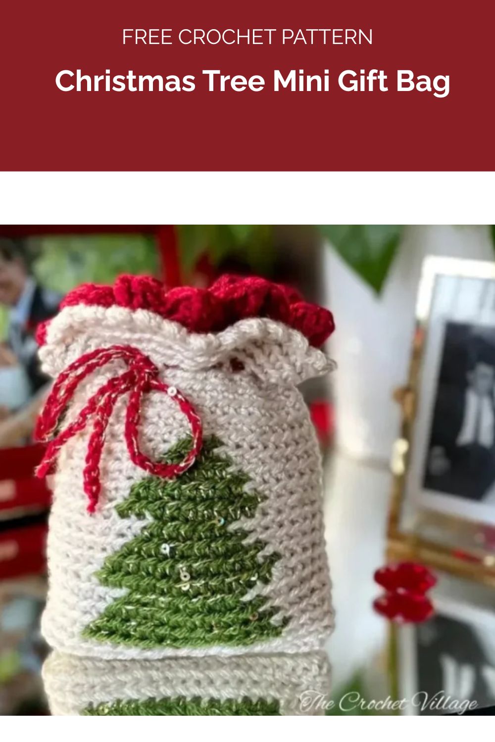 Christmas Tree Mini Gift Bag Crochet Pattern